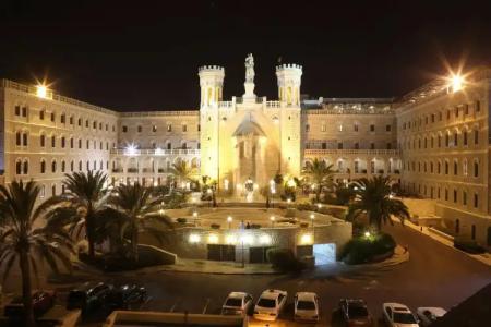 Notre Dame Center - 0