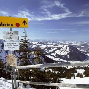 Dorfhaus Chalets - 10