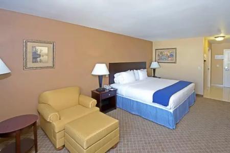 Holiday Inn Express & Suites Tucson, An Ihg - 3