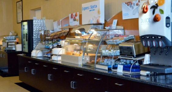 Holiday Inn Express & Suites Tucson, An Ihg - 10