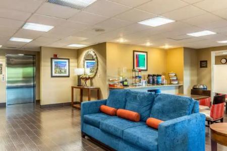 Comfort Inn Tucson - 1