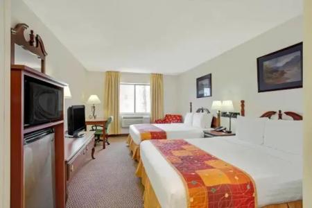 Baymont by Wyndham Tucson Airport - 23