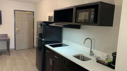 Country Inn & Suites by Radisson, Tucson City Center, AZ - 51