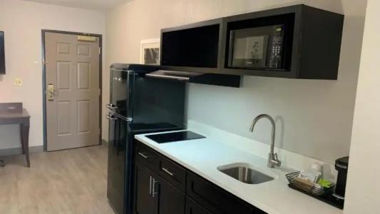 Country Inn & Suites by Radisson, Tucson City Center, AZ - 59