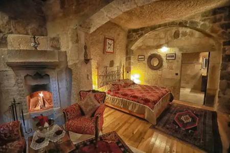 Traveller's Cave - 161