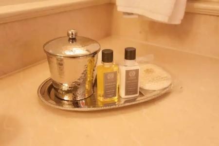 Wentworth Mansion - 28