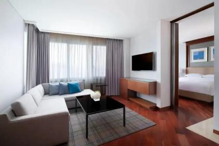 Courtyard By Marriott Seoul Times Square - 83