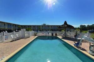 Мотель «Americas Best Value Inn -», Брадентон