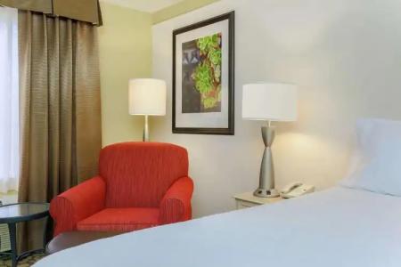 Hilton Garden Inn - 5