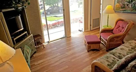 Shalimar Cottages And - 5