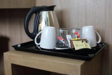 Sukhumvit 20 Guest House - 32