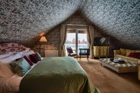 Apvalaus stalo klubas - 39