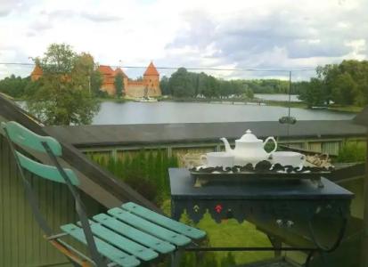 Apvalaus stalo klubas - 28