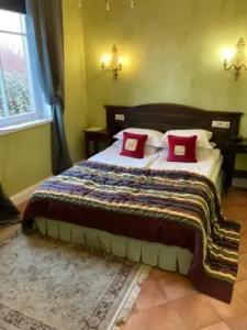 Apvalaus stalo klubas - 25