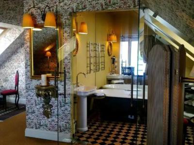 Apvalaus stalo klubas - 36