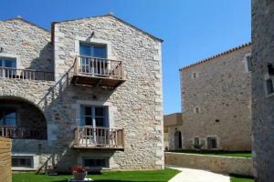 Thirides Beach Resort, Гифио