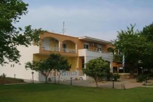 Estelle Hotel, Геракини