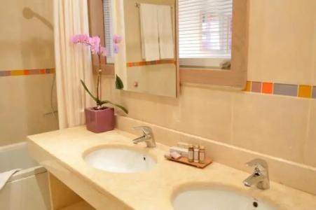 Flamingo Grand & Spa - 50