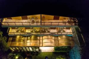 Hotel «Chris», Афины