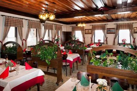 Tripič, restaurant and pizzeria - 21