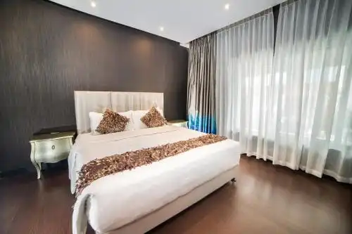 Clarion President - 22