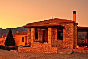 Finday Eco Boutique Hotel, Калаврита