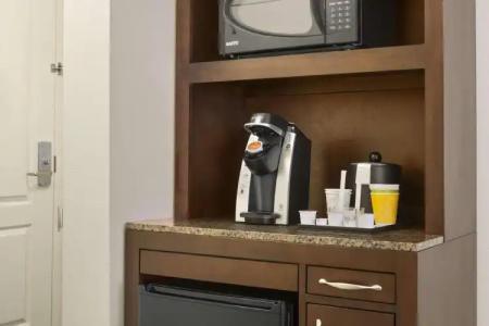 Hilton Garden Inn/Hanes Mall - 38