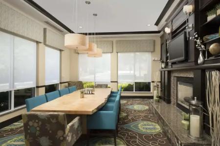 Hilton Garden Inn/Hanes Mall - 5