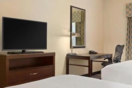 Hilton Garden Inn/Hanes Mall - 43