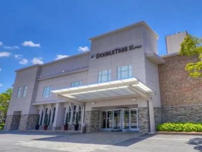 DoubleTree by Hilton - Brownstone - University - 25