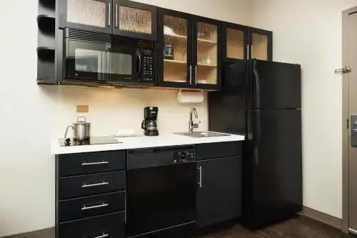Candlewood Suites i-26 @ Northwoods Mall, An Ihg - 12
