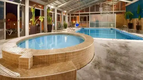 Best Western Plus Sandcastle Beachfront - 1