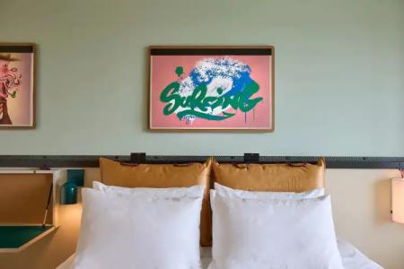 Baymont by Wyndham Oceanfront - 48
