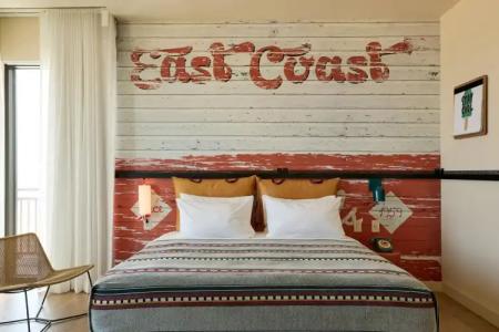 Baymont by Wyndham Oceanfront - 39