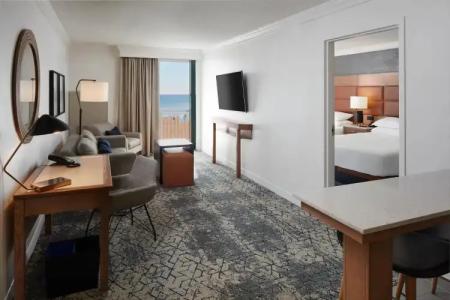 Sheraton Oceanfront - 40
