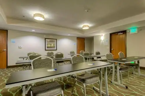Holiday Inn Express & Suites Carlsbad Beach, An Ihg - 19
