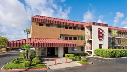Red Roof Inn South - 1