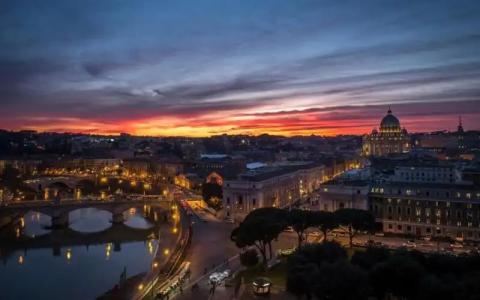 285 Vatican Lodge - 1