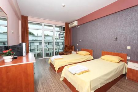 La Piazza Family - 21