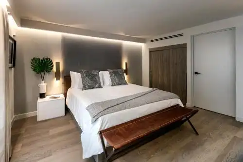 La Jolla Cove Suites - 6