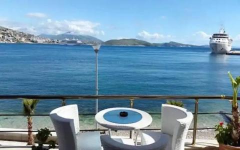 Royal Saranda - 19