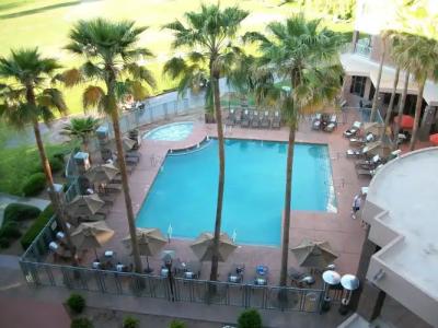 Embassy Suites Phoenix - Scottsdale - 16
