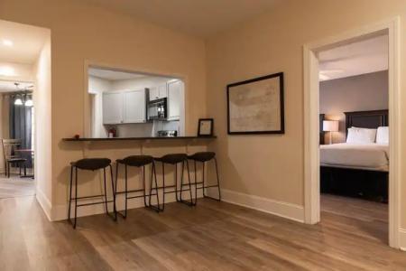 Inn at Crestwood - 81