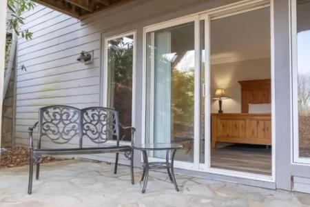 Inn at Crestwood - 132