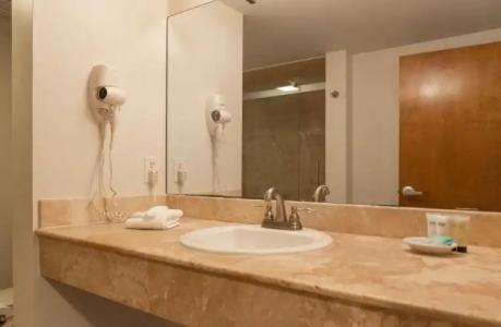 Inn at Crestwood - 139