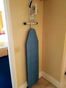 Days Inn & Suites by Wyndham - 29