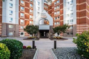 Отель «Sonesta Simply Suites Jersey City»