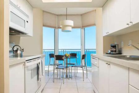 DoubleTree by Hilton Ocean Point - North Miami Beach - 23