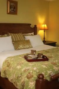 Hillwinds Inn - - 30