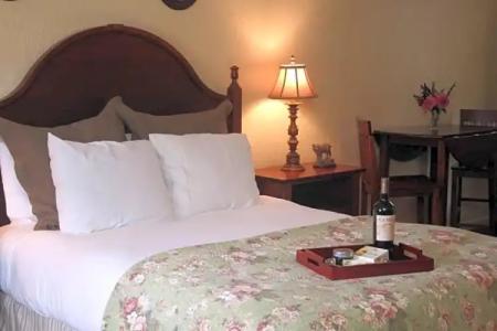 Hillwinds Inn - - 26